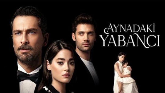 مسلسل غريب في المرآة الحلقة 2 الثانية مترجم